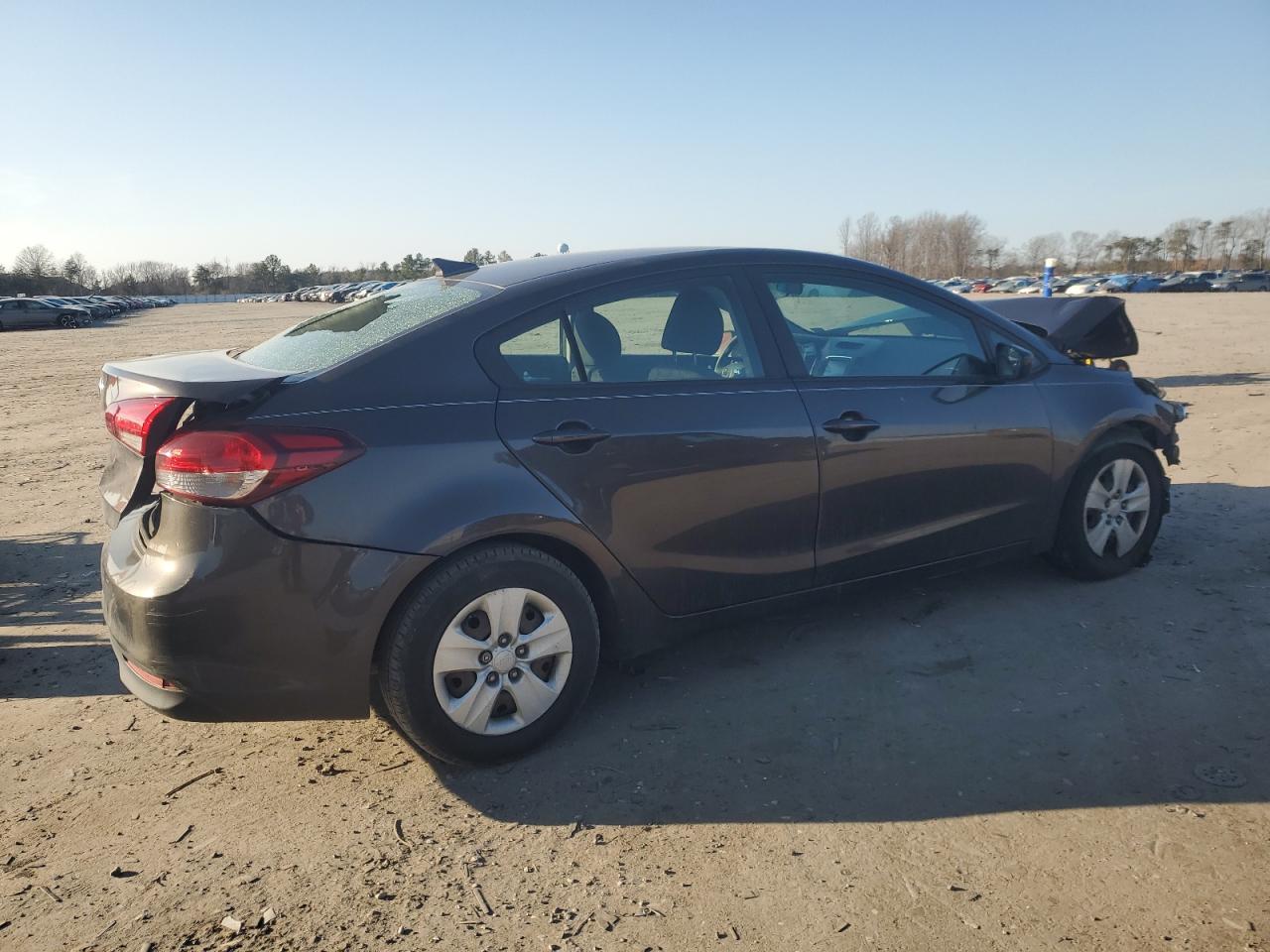 2018 Kia Forte - Image 3