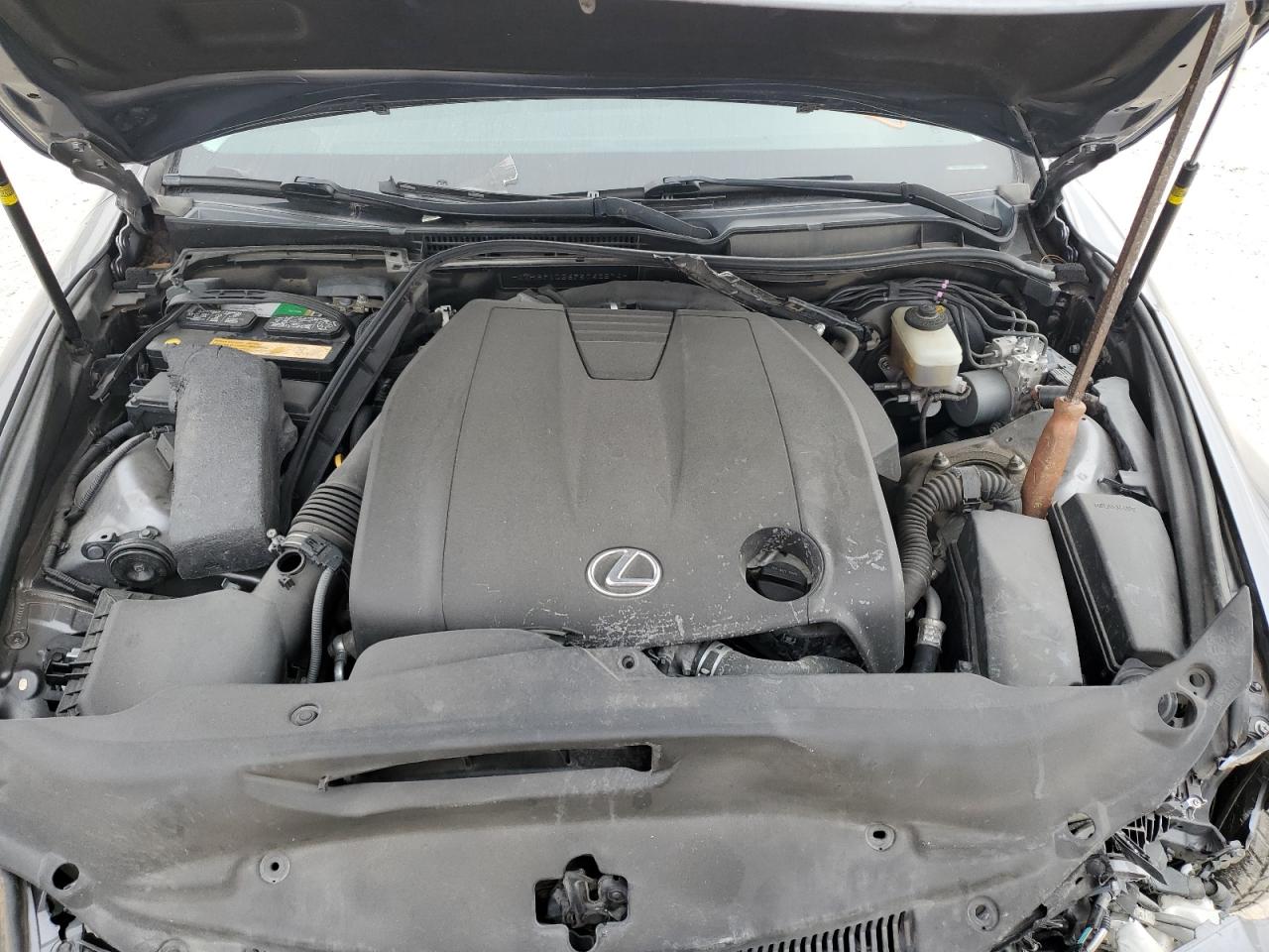 2015 Lexus IS - Image 11