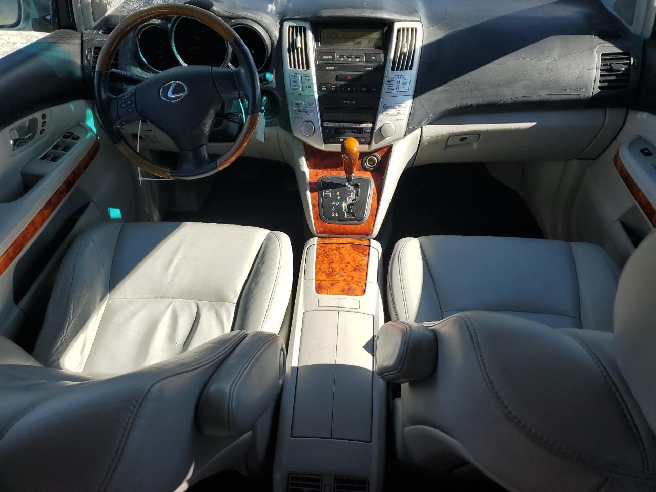 2004 Lexus RX - Image 8