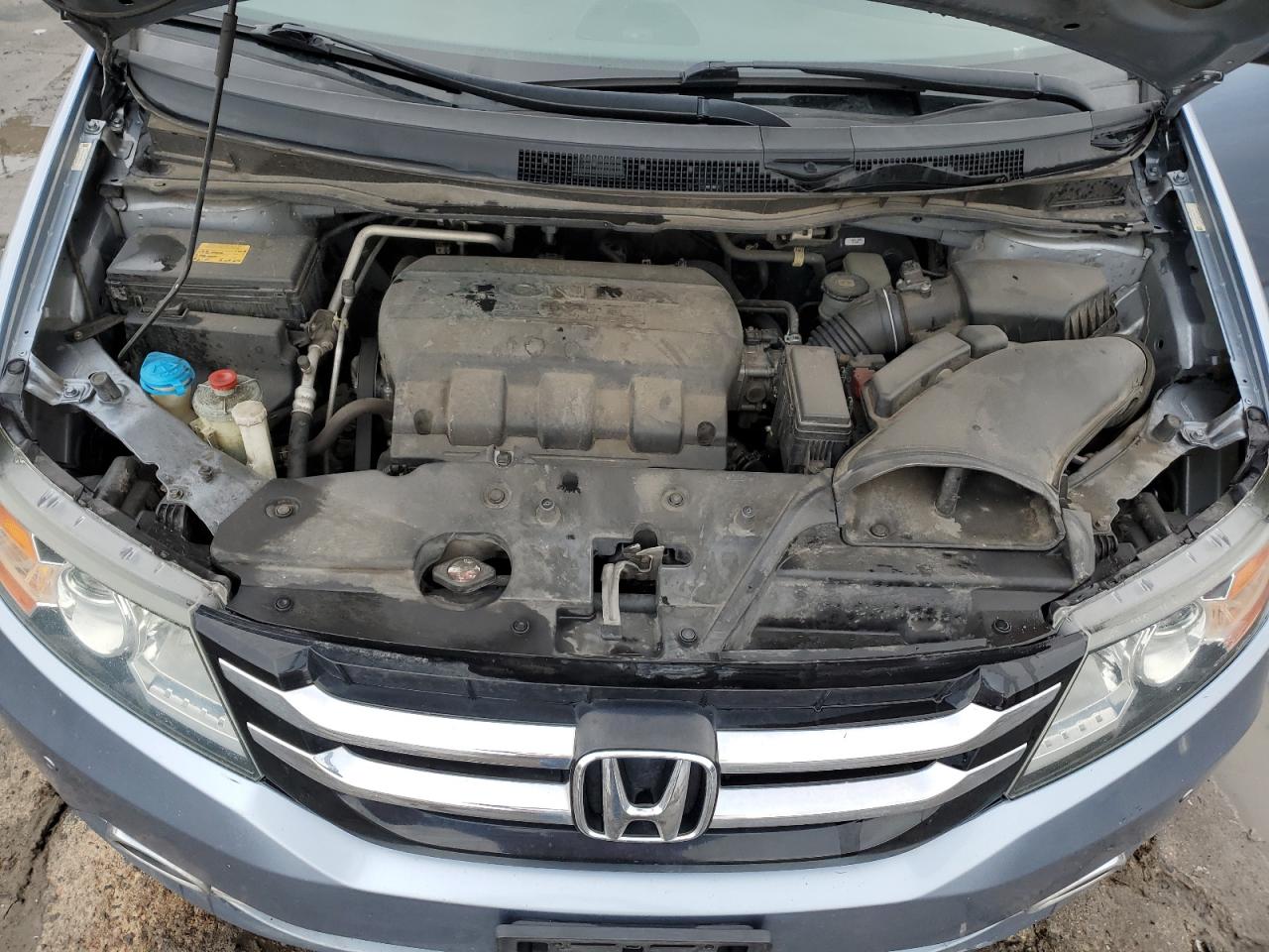 2014 Honda Odyssey - Image 12