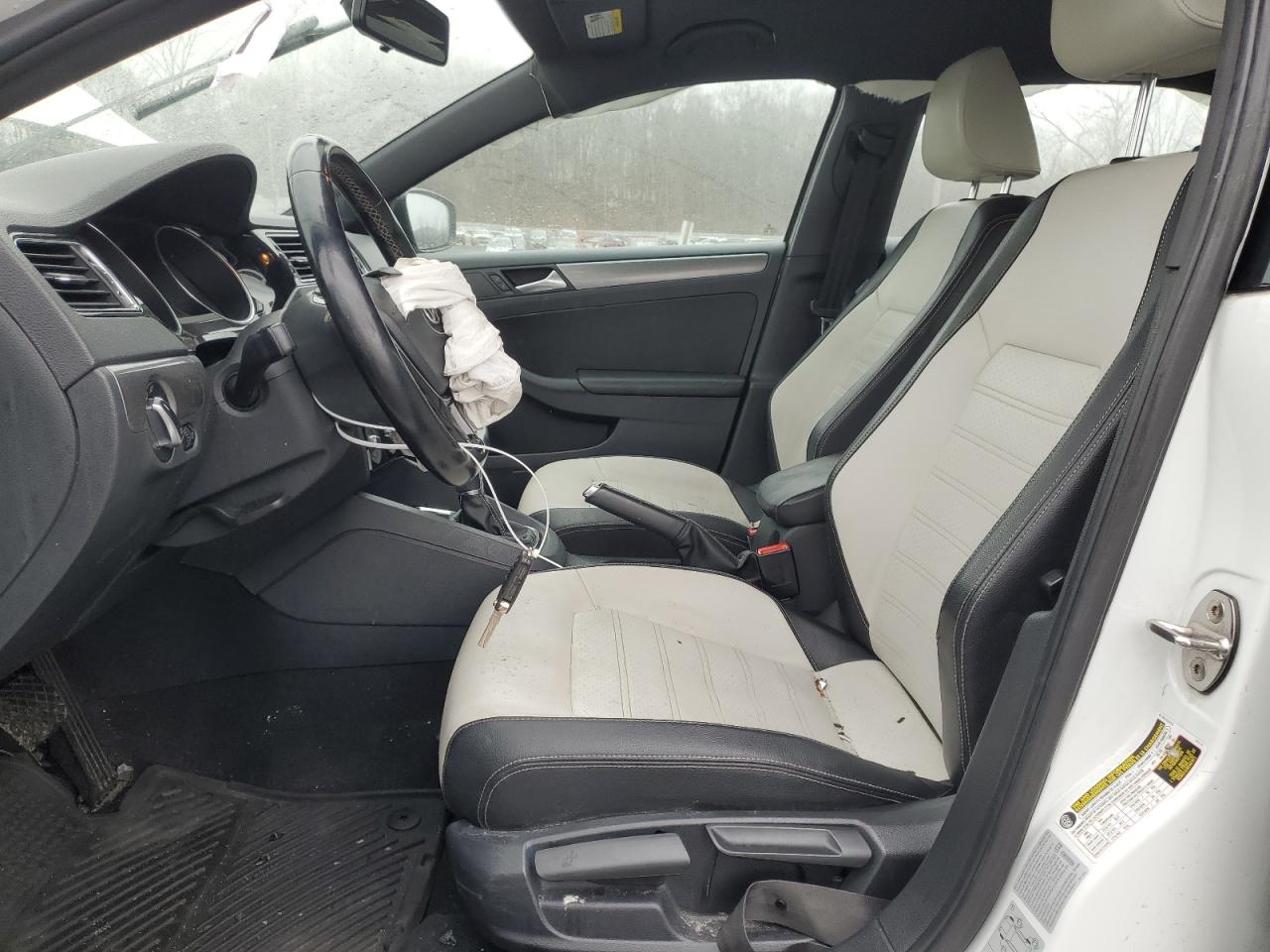 2016 Volkswagen Jetta - Image 7