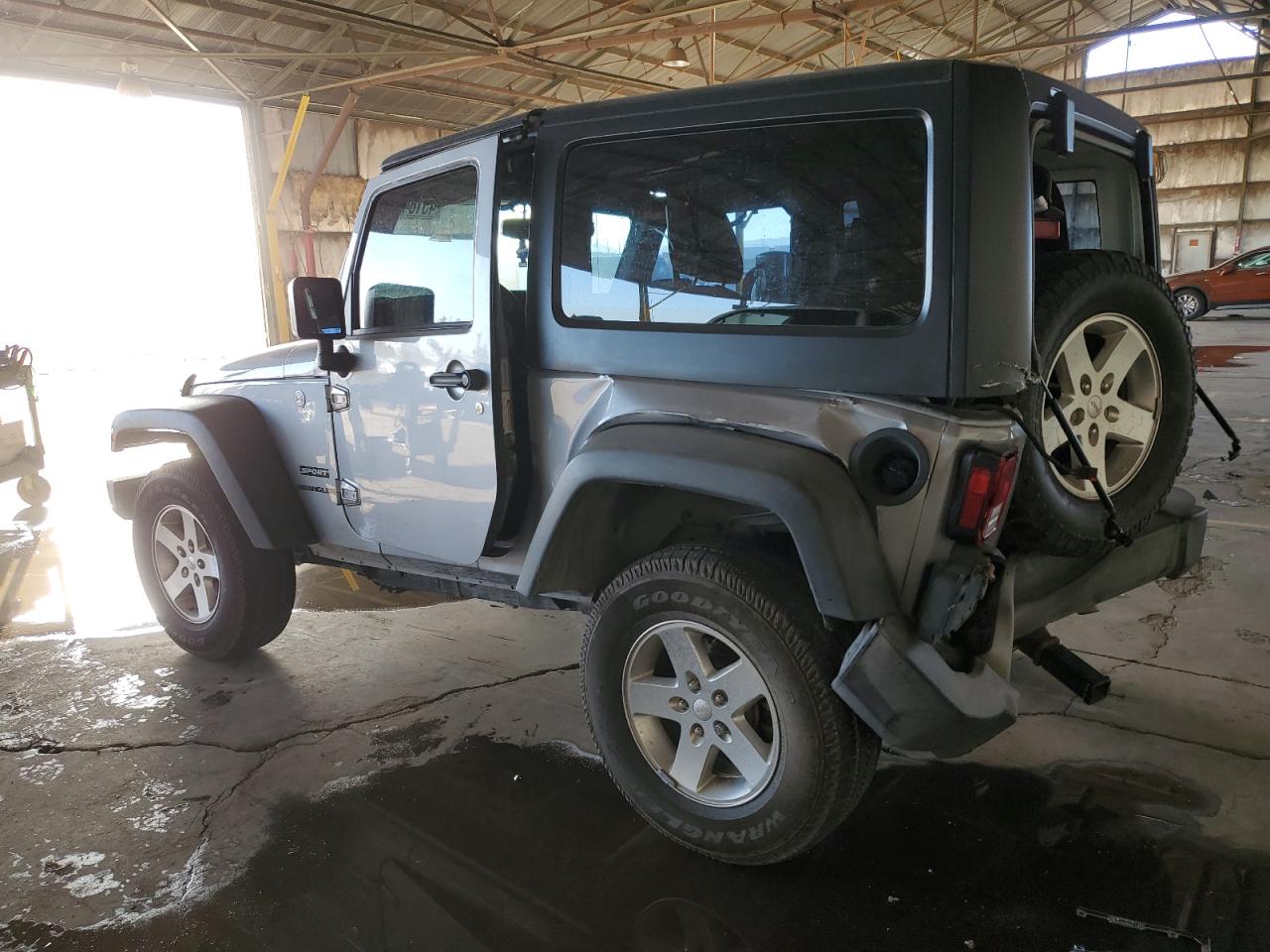 2016 Jeep Wrangler - Image 2