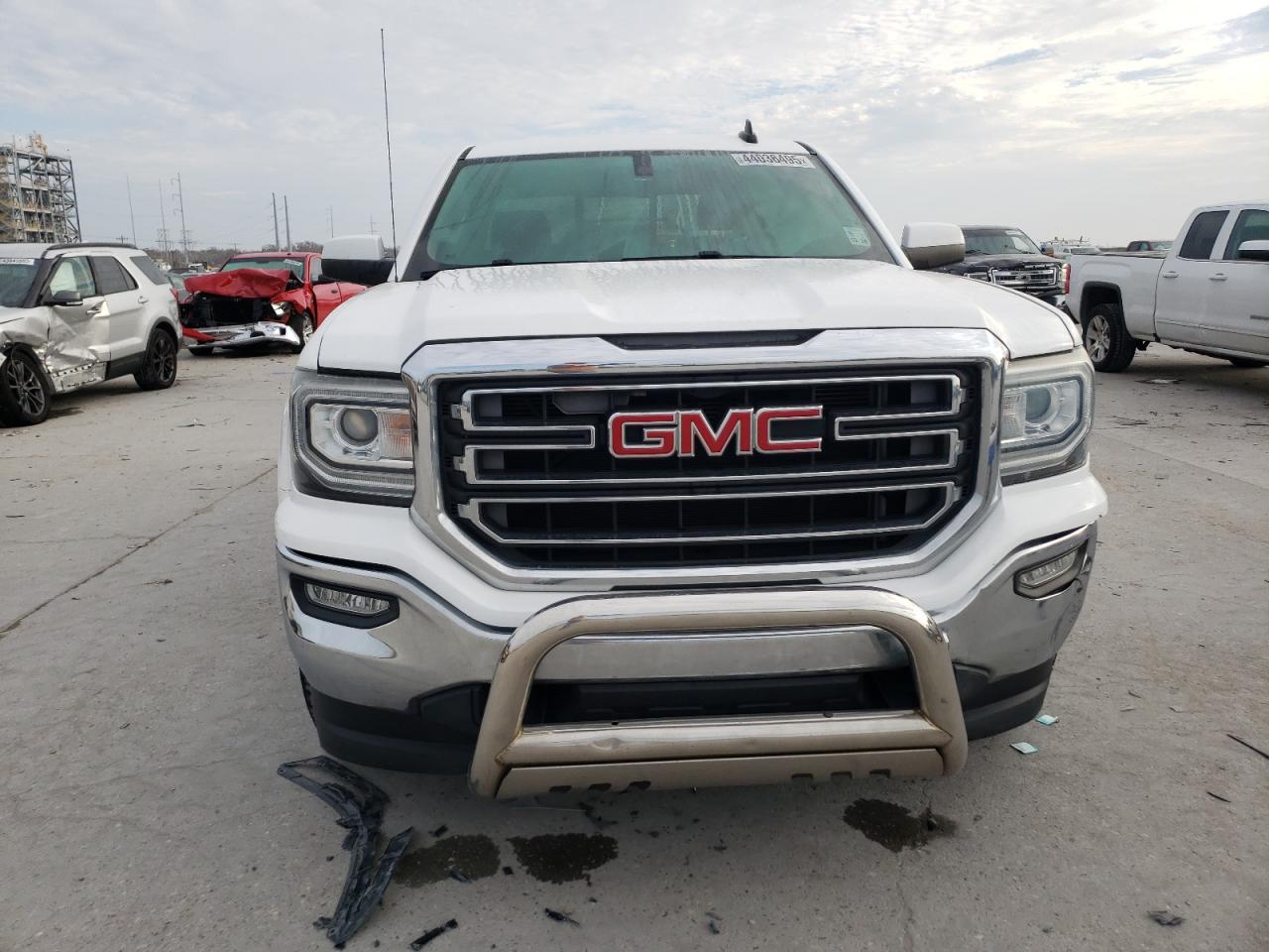 2016 GMC Sierra - Image 5
