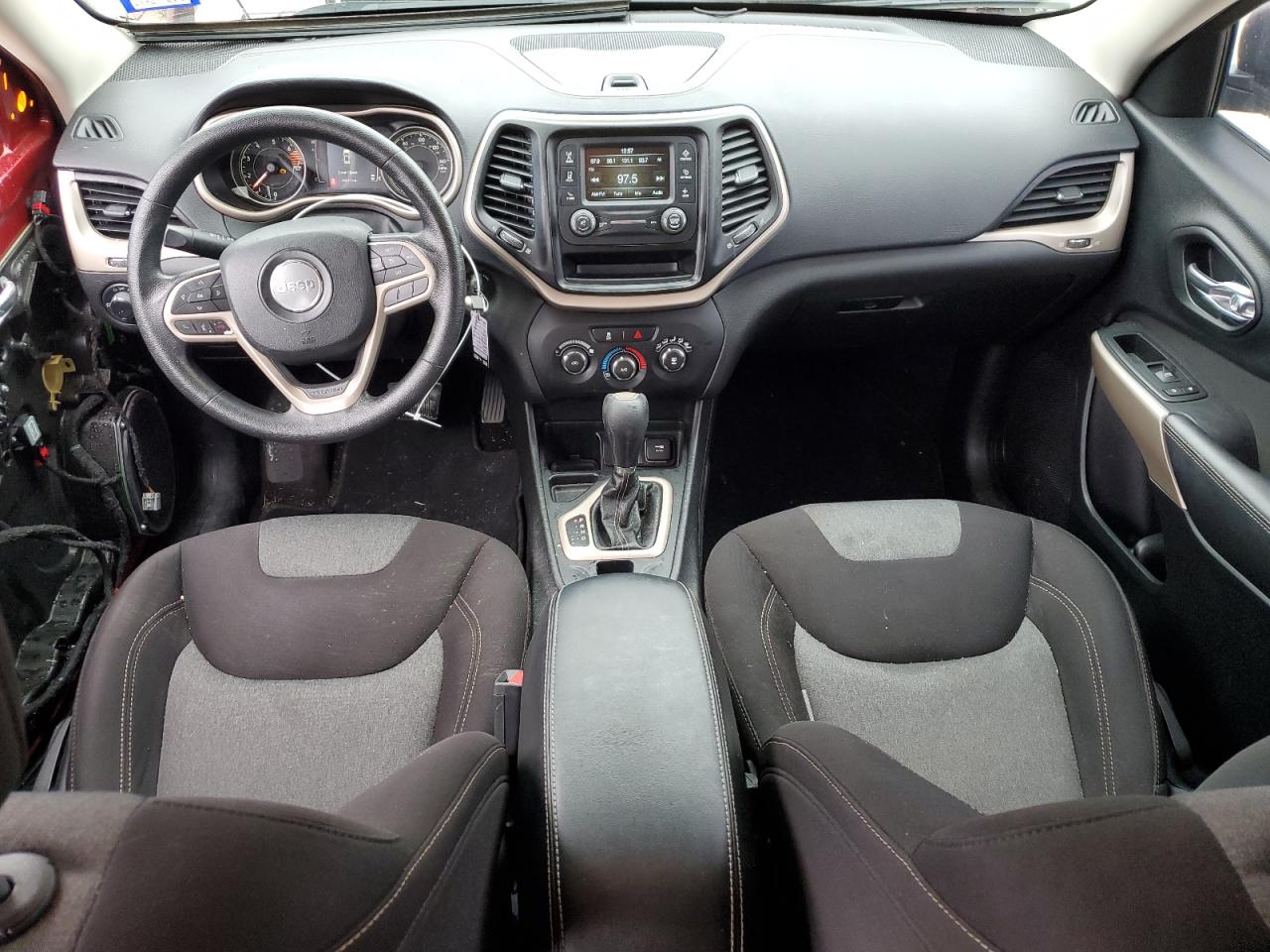 2017 Jeep Grand Cherokee - Image 8