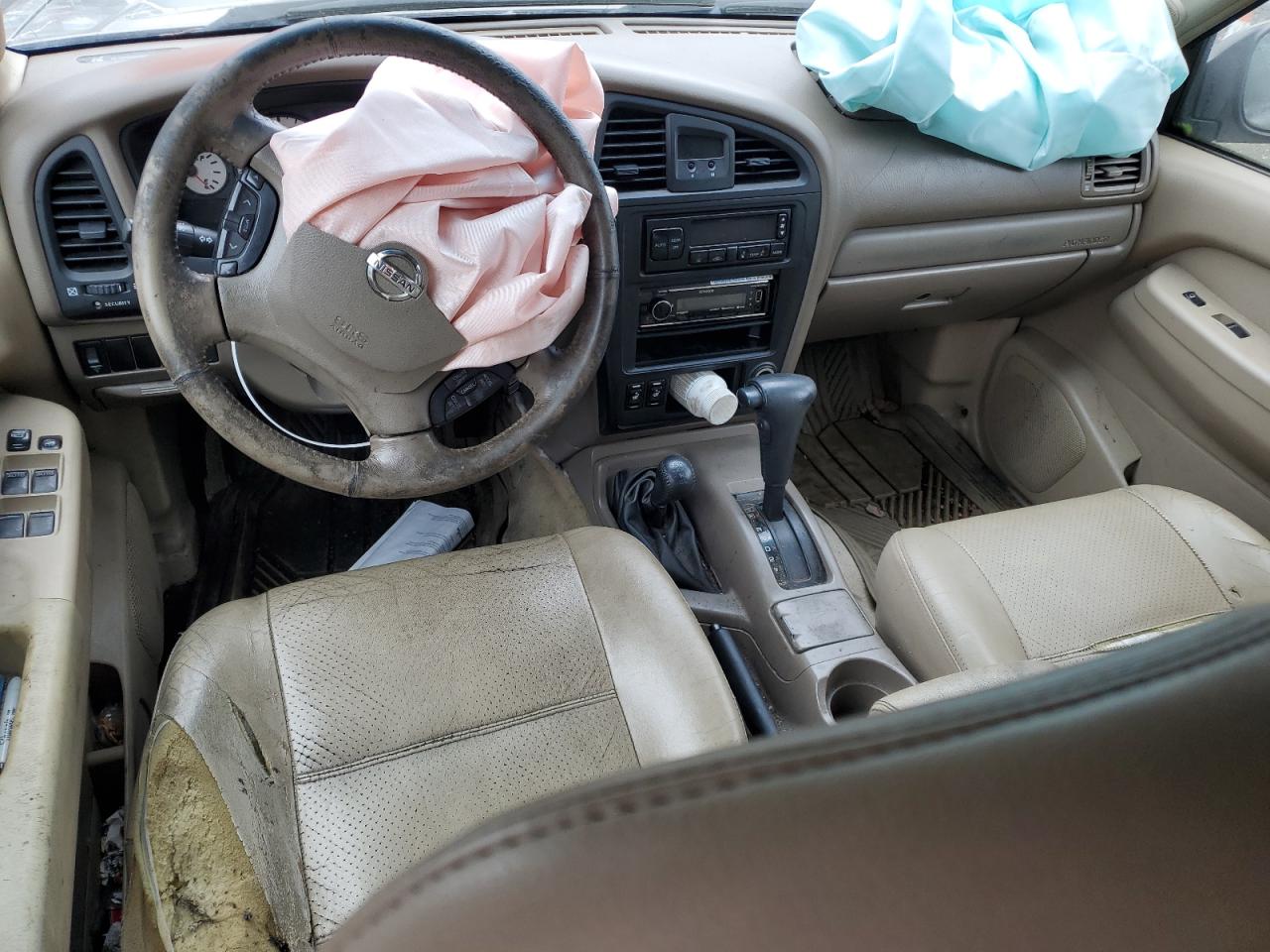 2002 Nissan Pathfinder - Image 8