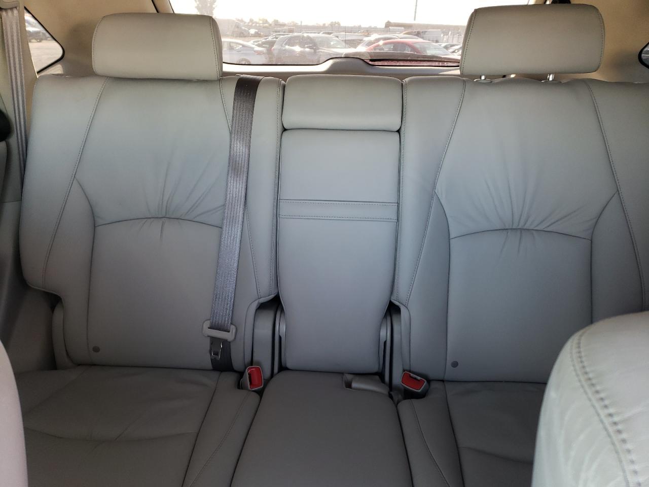 2009 Lexus RX - Image 10