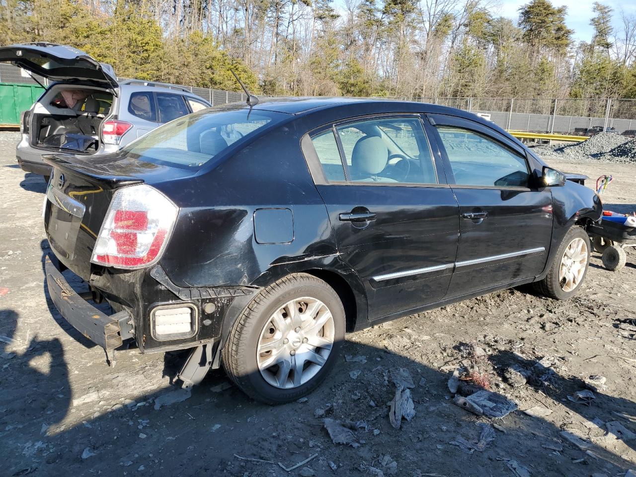 2012 Nissan Sentra - Image 3