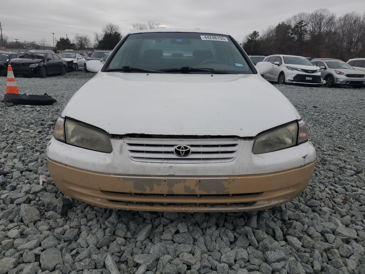 1997 Toyota Camry - Image 5