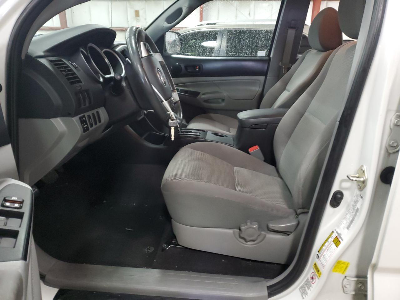 2014 Toyota Tacoma - Image 7