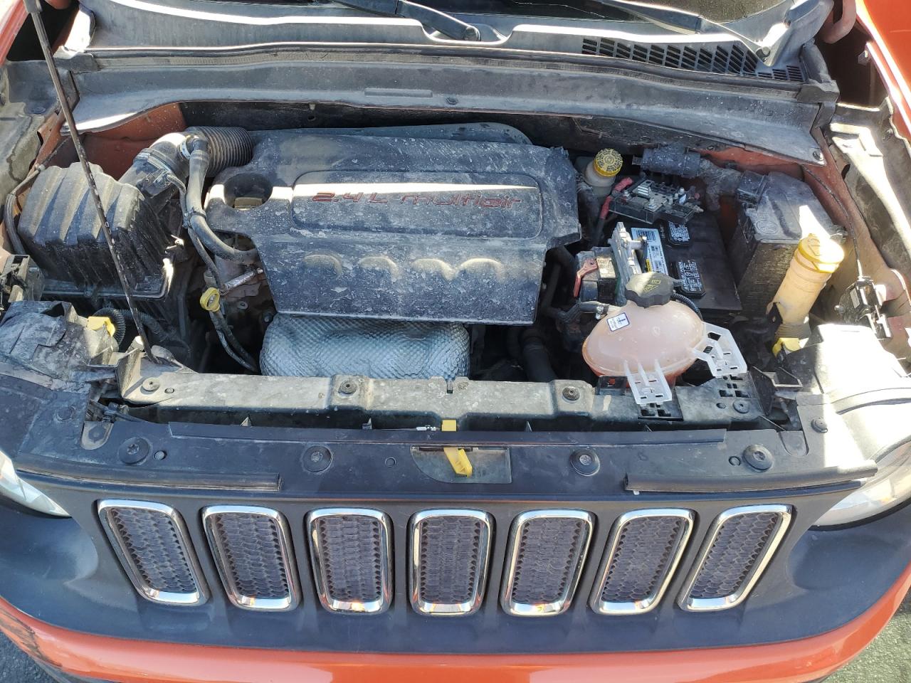2015 Jeep Renegade - Image 11