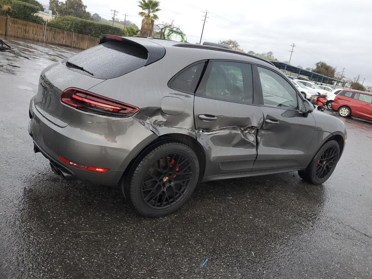 2018 Porsche Macan - Image 3