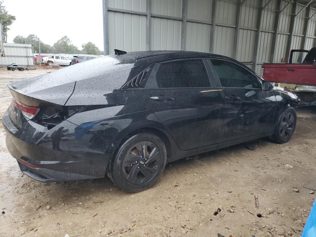 2022 Hyundai Elantra - Image 3