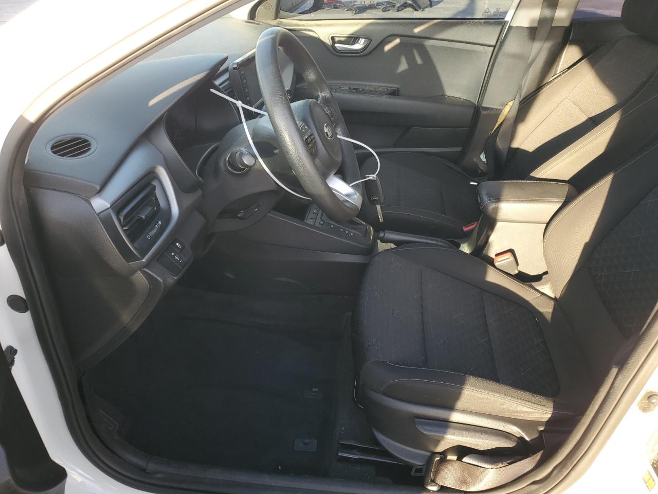 2019 Kia Rio - Image 7