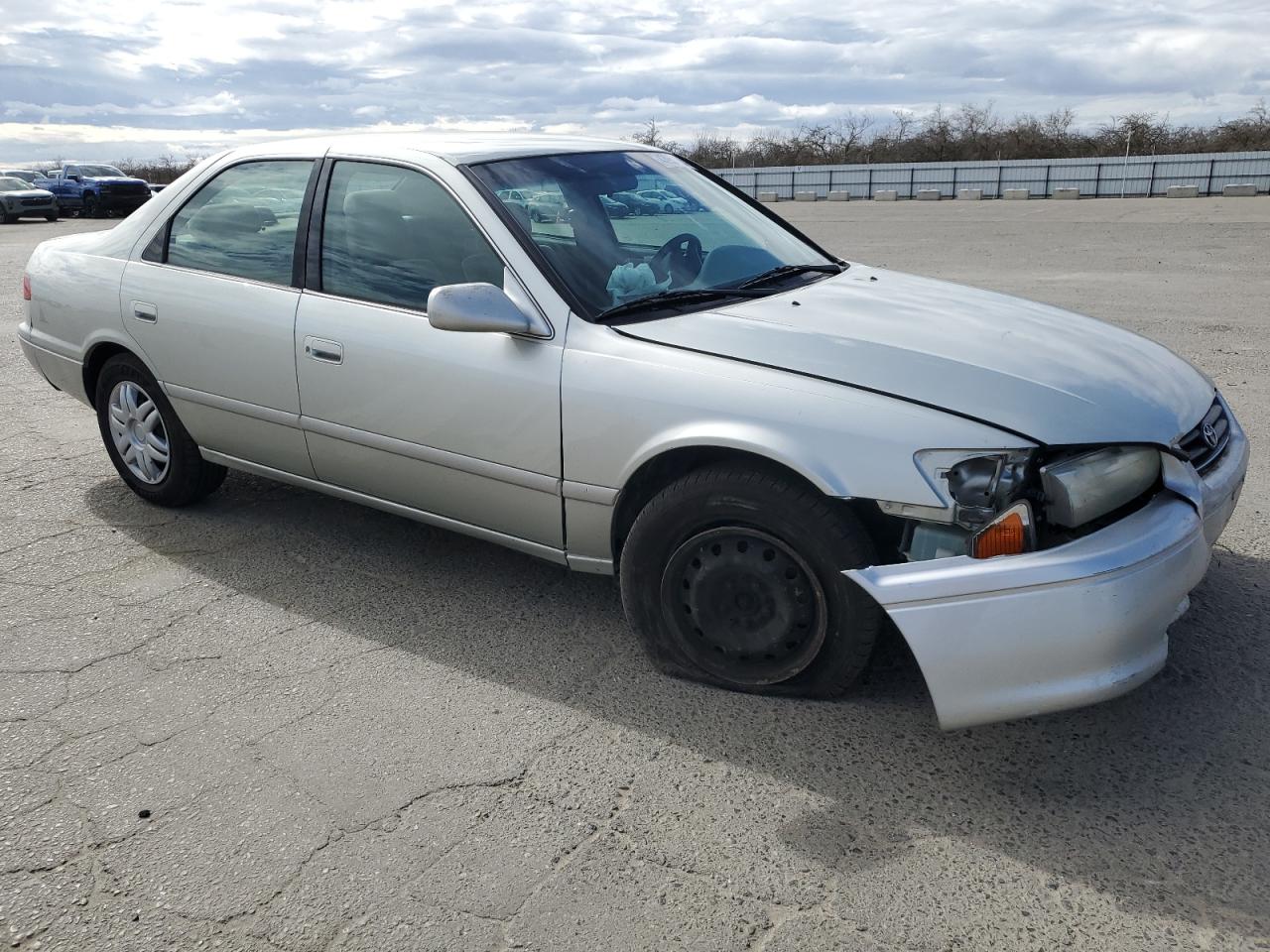 2001 Toyota Camry - Image 4