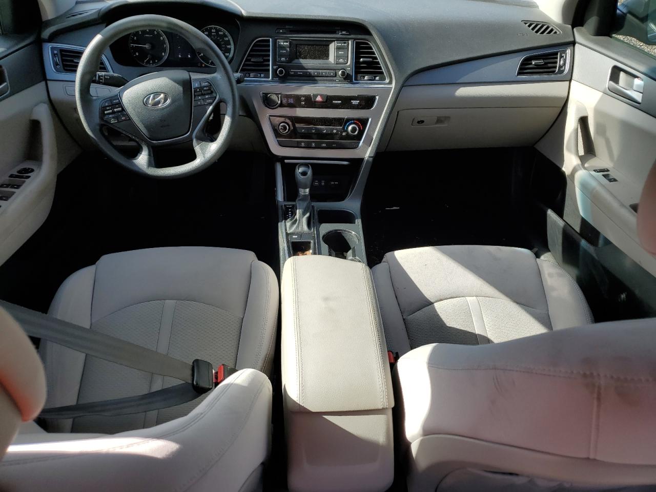 2016 Hyundai Sonata - Image 8