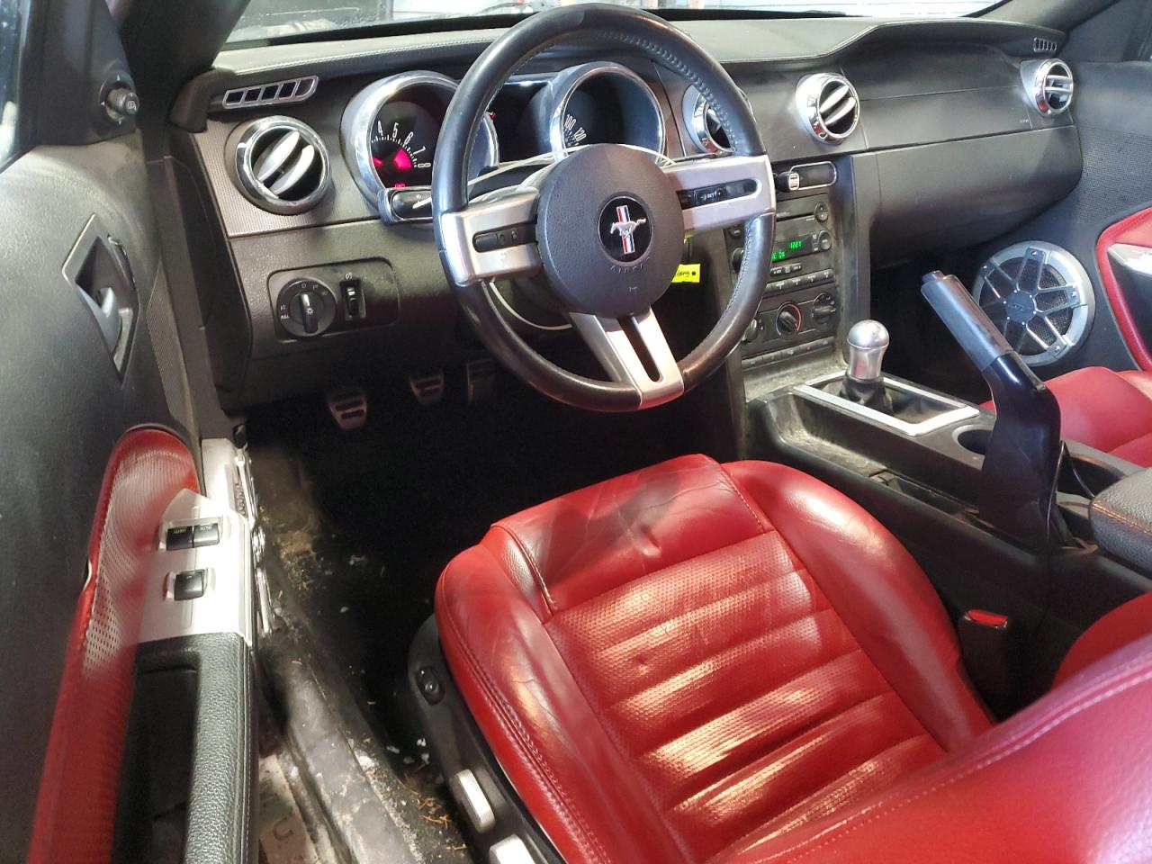 2007 Ford Mustang - Image 8