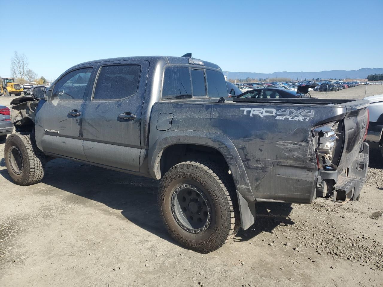 2016 Toyota Tacoma - Image 2