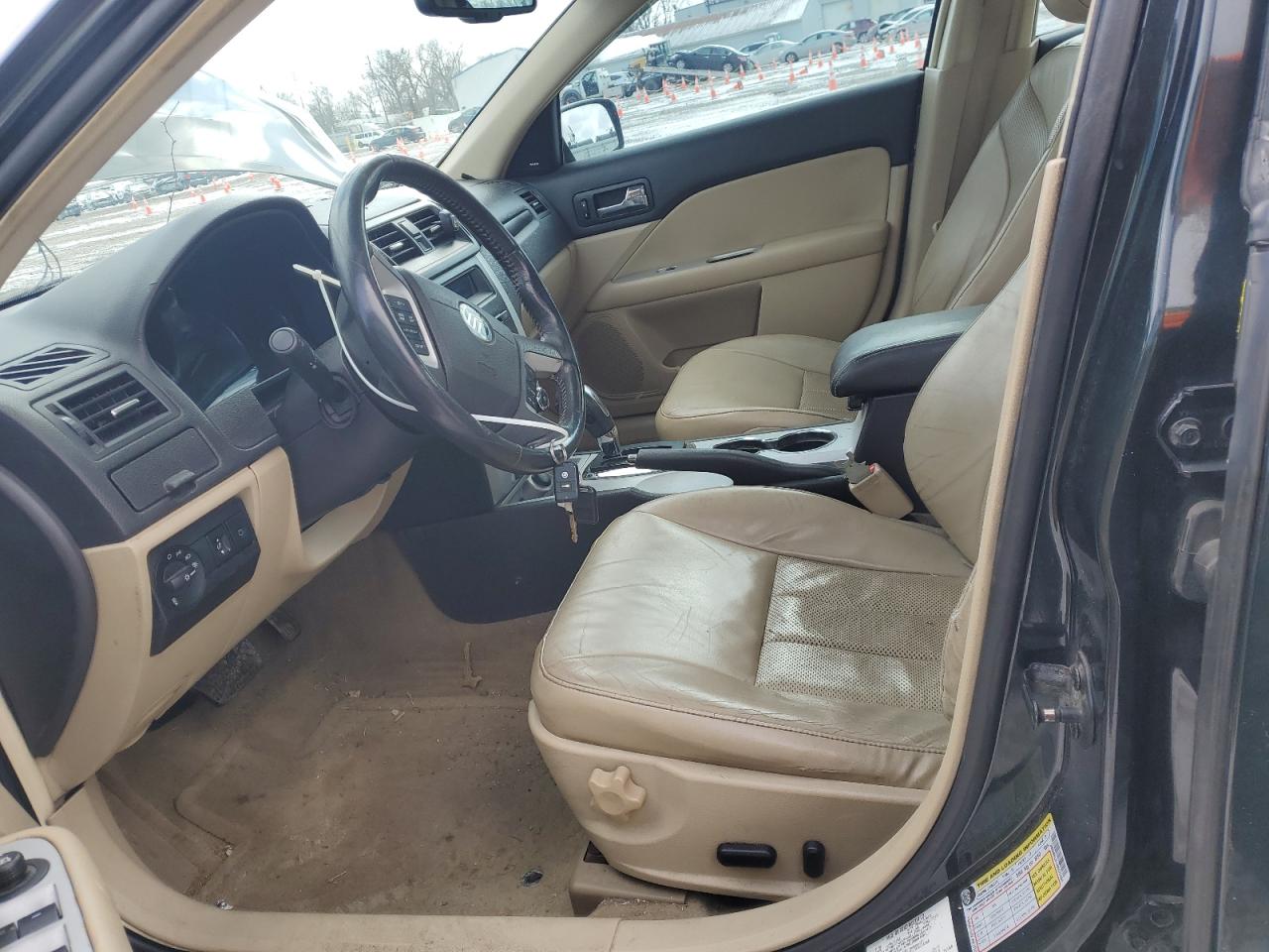 2010 Mercury Milan - Image 7