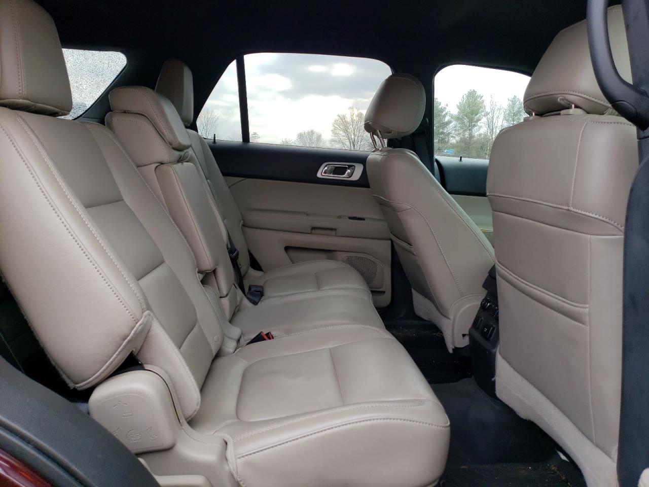 2011 Ford Explorer - Image 11