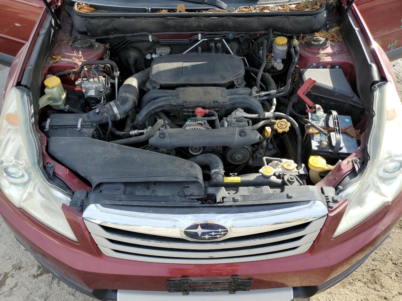 2011 Subaru Outback - Image 12
