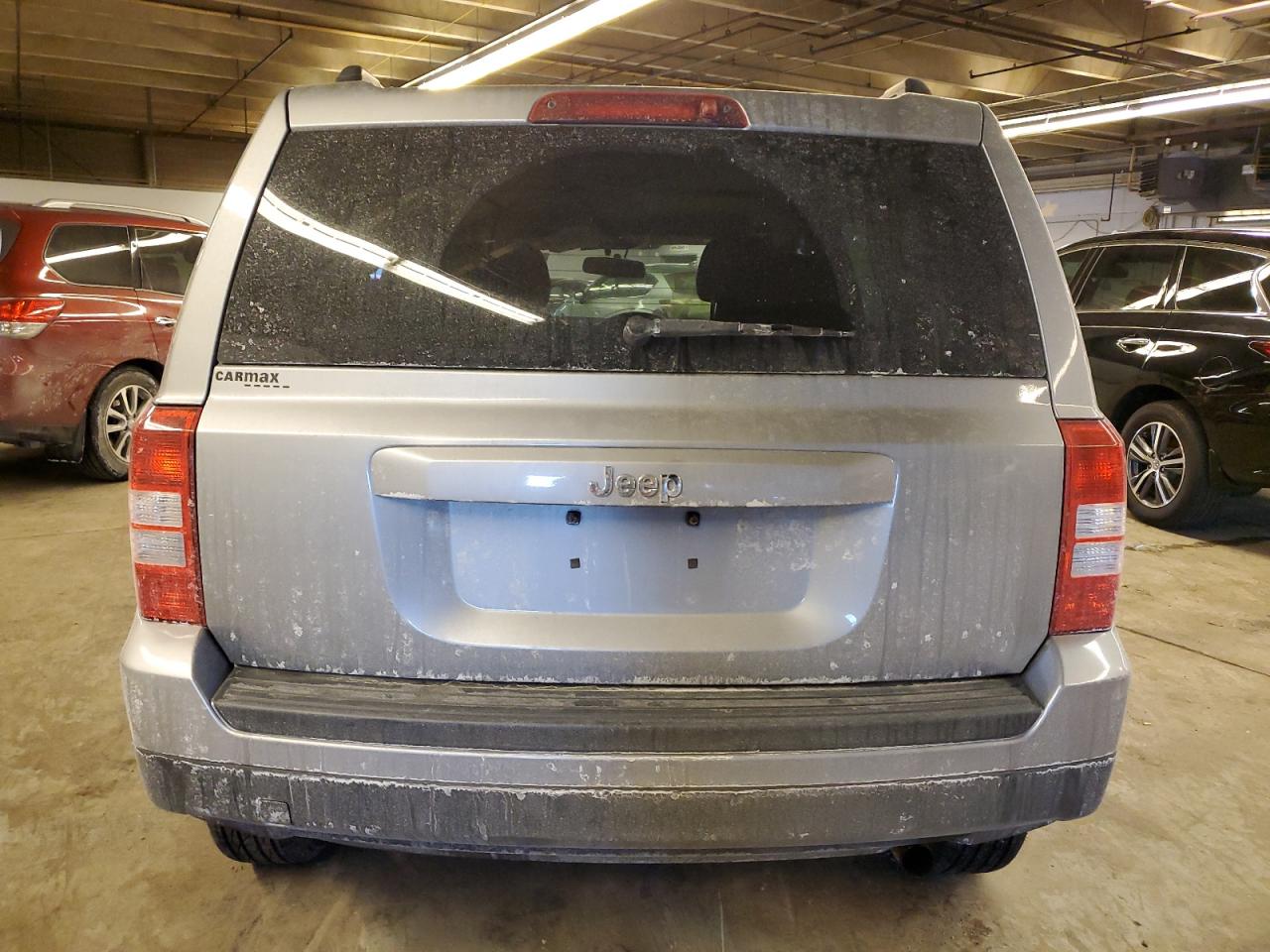 2016 Jeep Liberty (Patriot) - Image 6