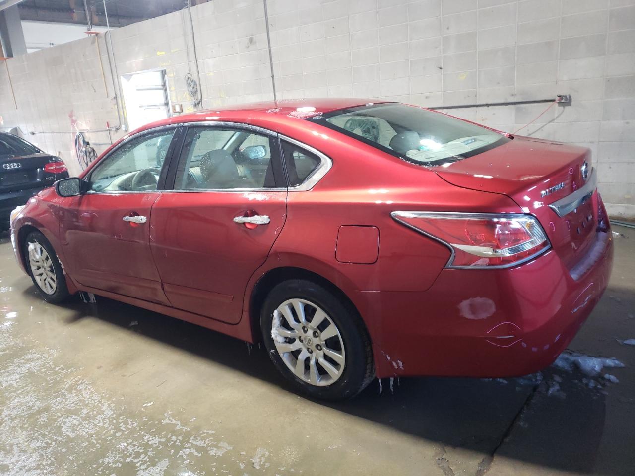 2015 Nissan Altima - Image 2