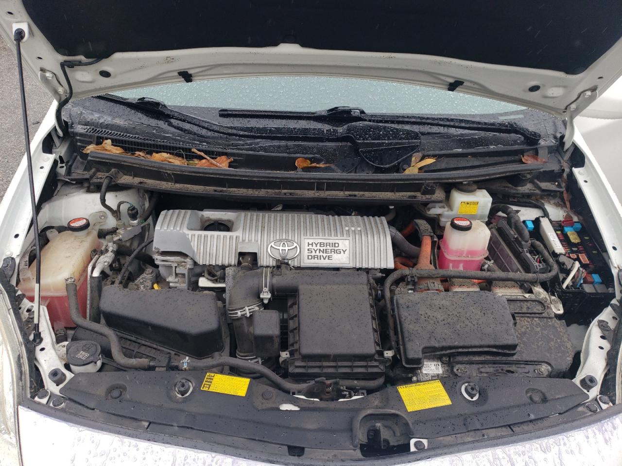 2014 Toyota Prius - Image 12