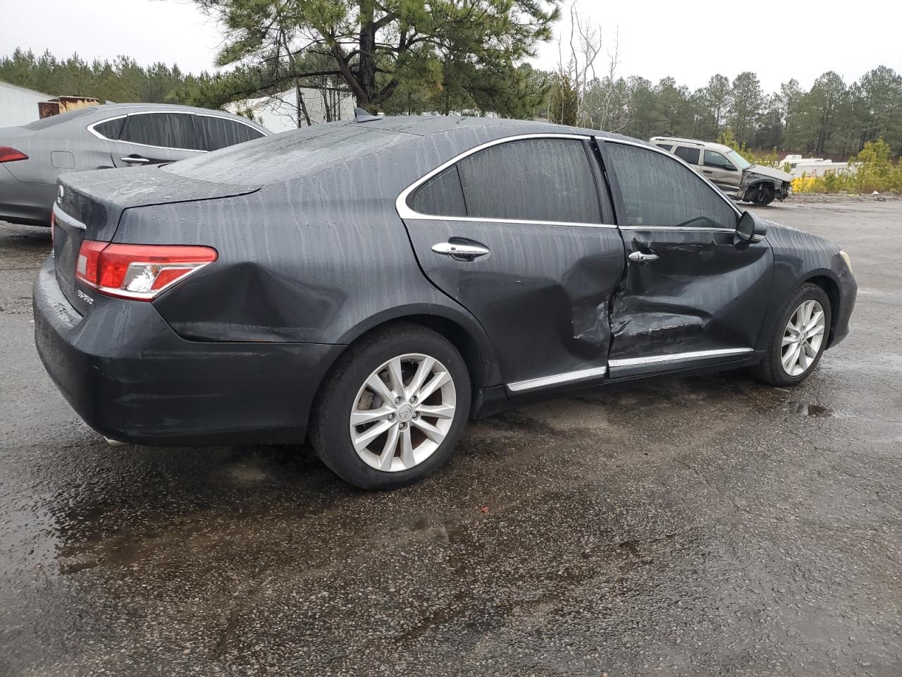 2010 Lexus ES - Image 3