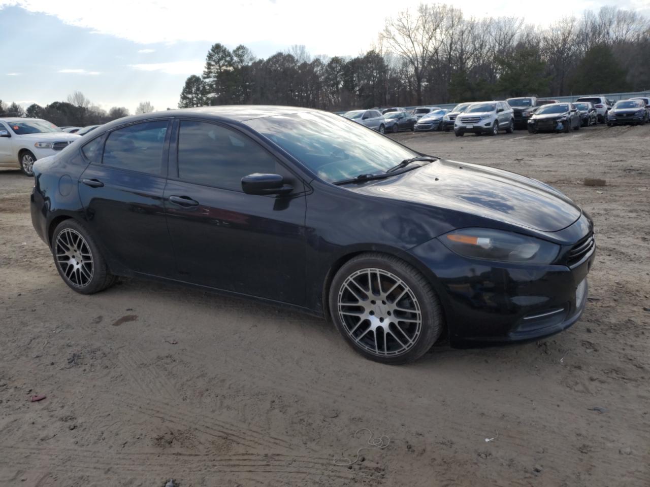 2016 Dodge Dart - Image 4