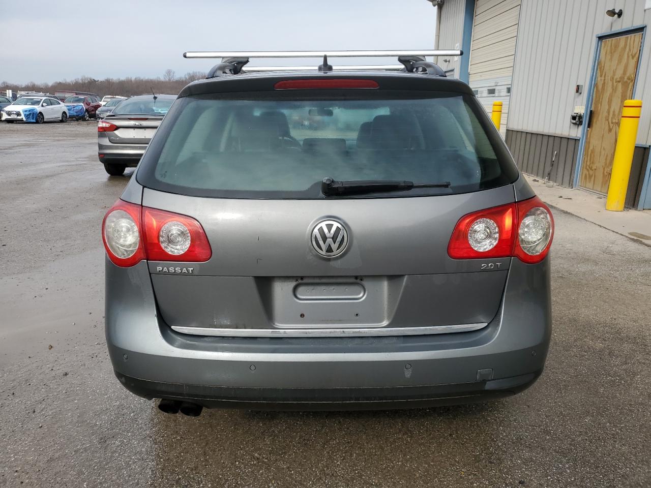 2008 Volkswagen Passat - Image 6