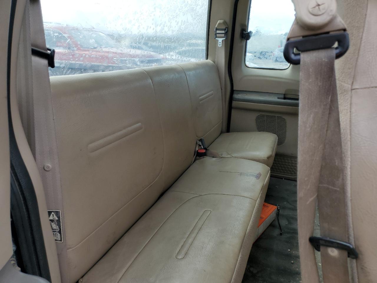 2001 Ford F250 - Image 10