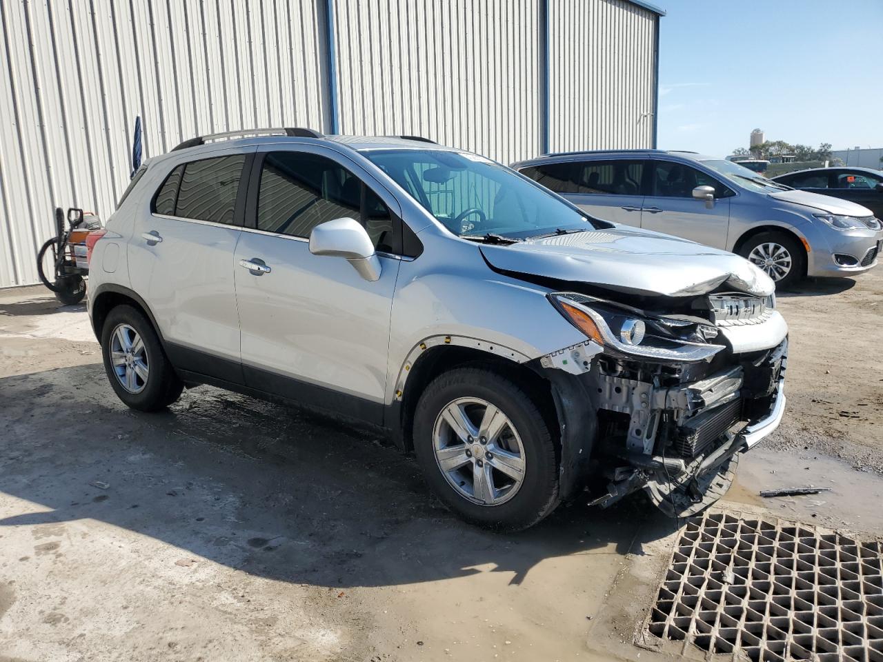 2019 Chevrolet Trax - Image 4