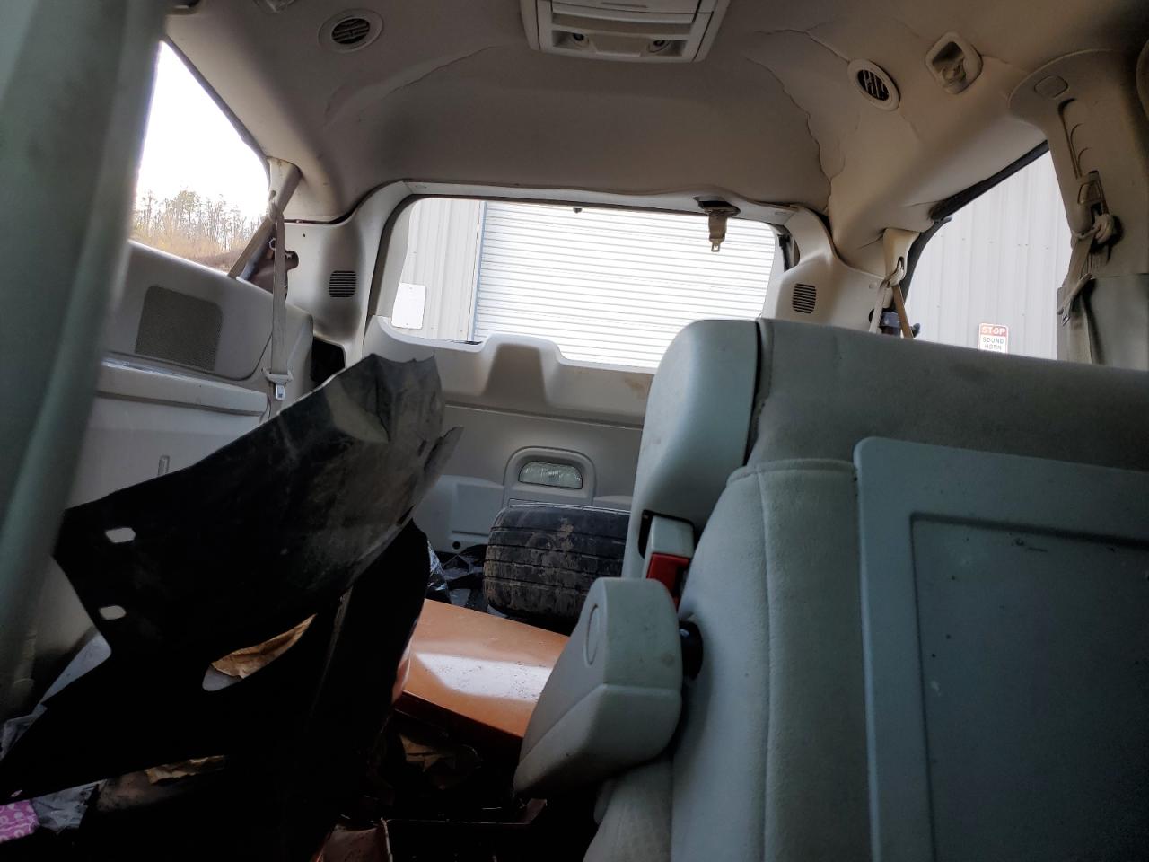 2011 Dodge Caravan - Image 10