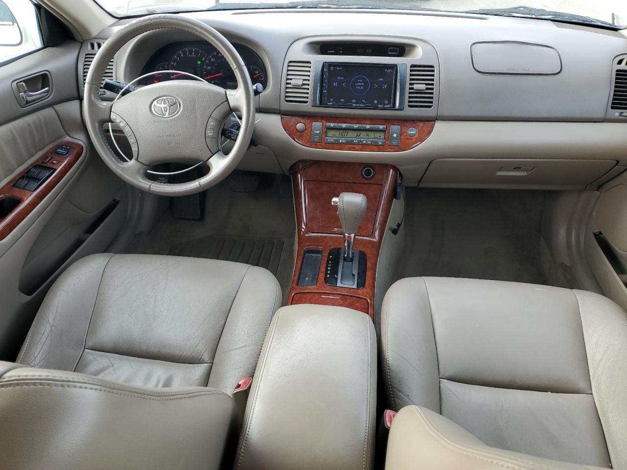 2005 Toyota Camry - Image 8