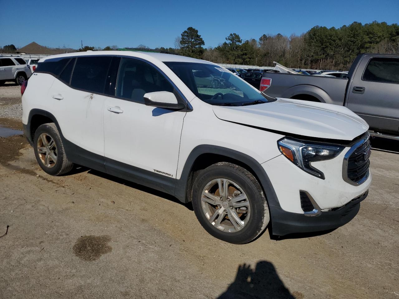 2018 GMC Terrain - Image 4