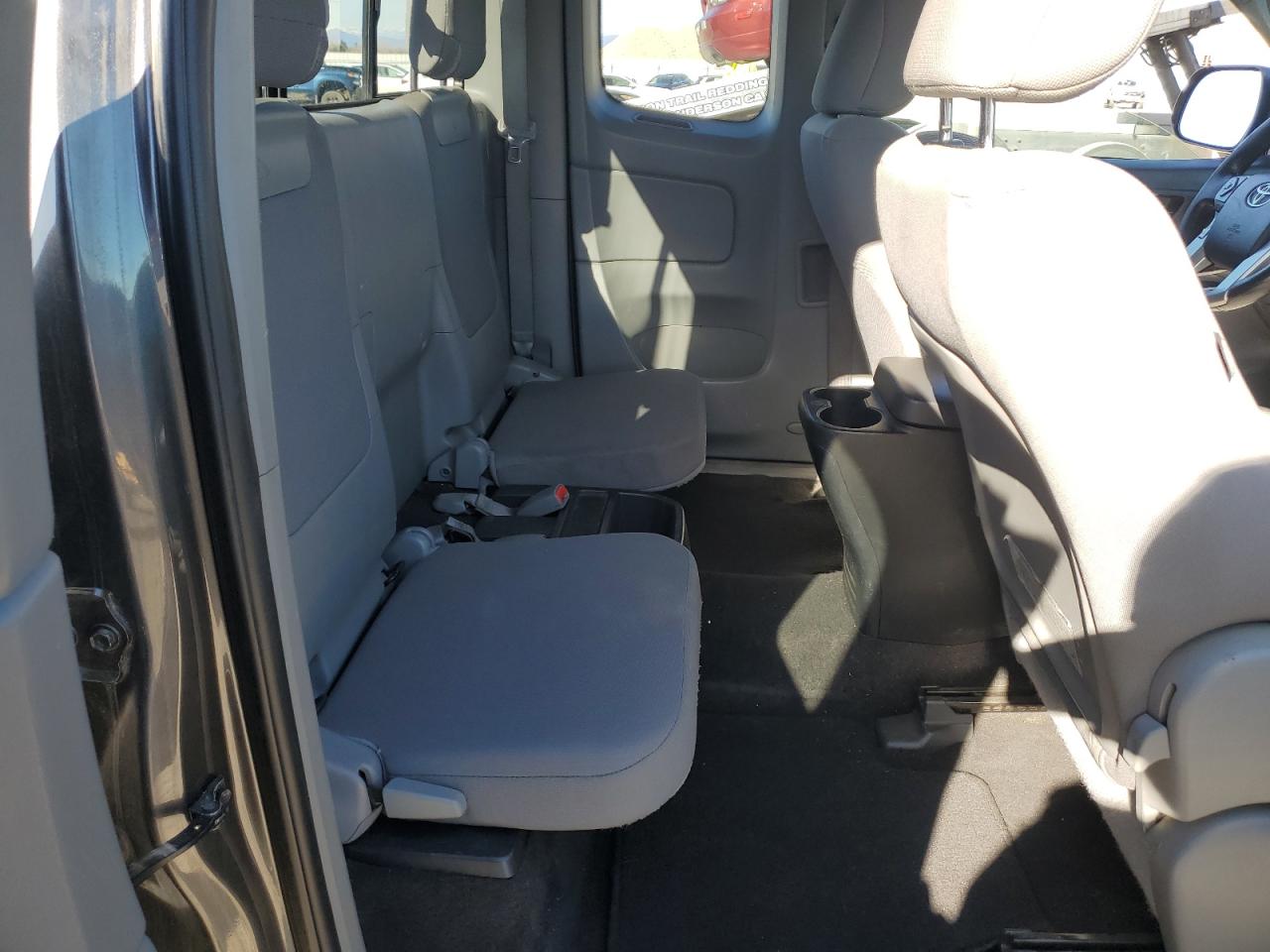 2014 Toyota Tacoma - Image 10