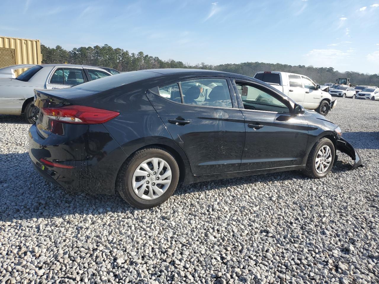 2018 Hyundai Elantra - Image 3