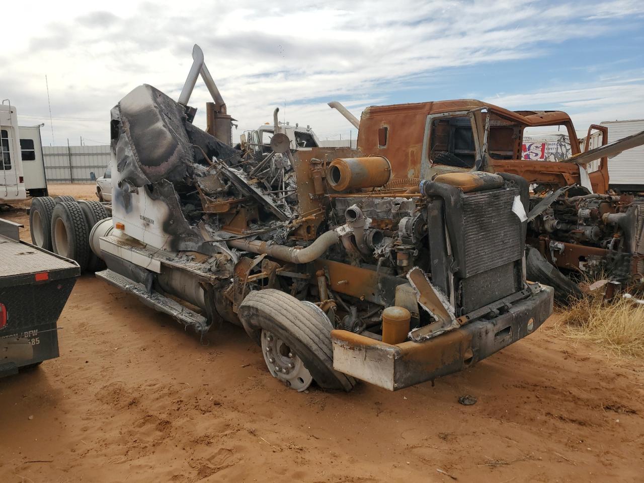 1996 Freightliner Conventional Fld120 for Sale in Andrews, TX - Burn