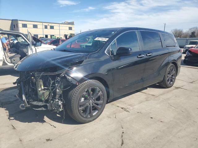 2022 Toyota Sienna Xse