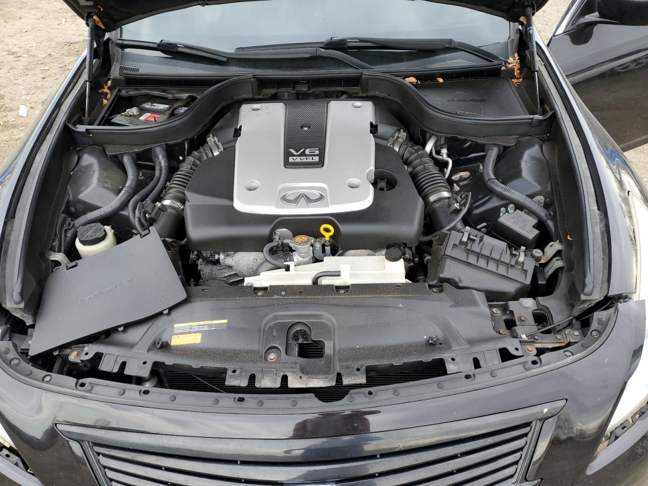 2013 Infiniti G - Image 12
