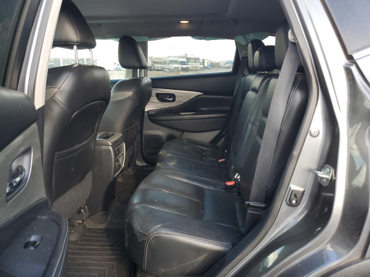 2015 Nissan Murano - Image 11