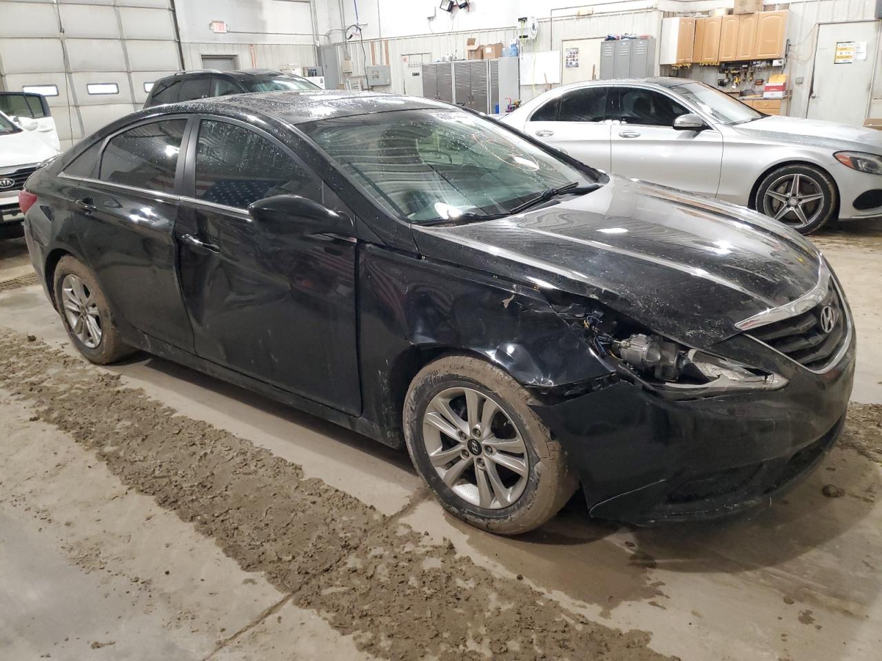 2011 Hyundai Sonata - Image 4
