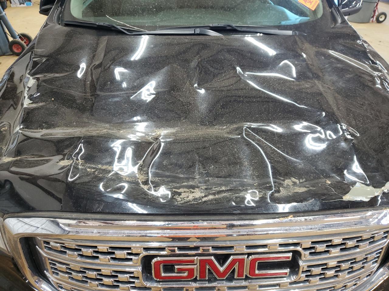 2018 GMC Acadia - Image 12