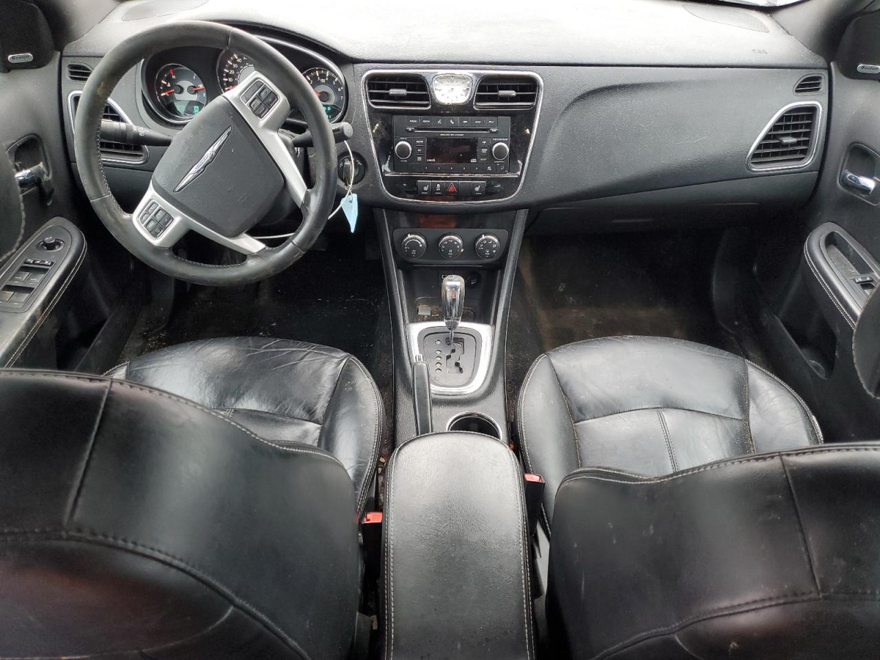 2013 Chrysler 200 - Image 8