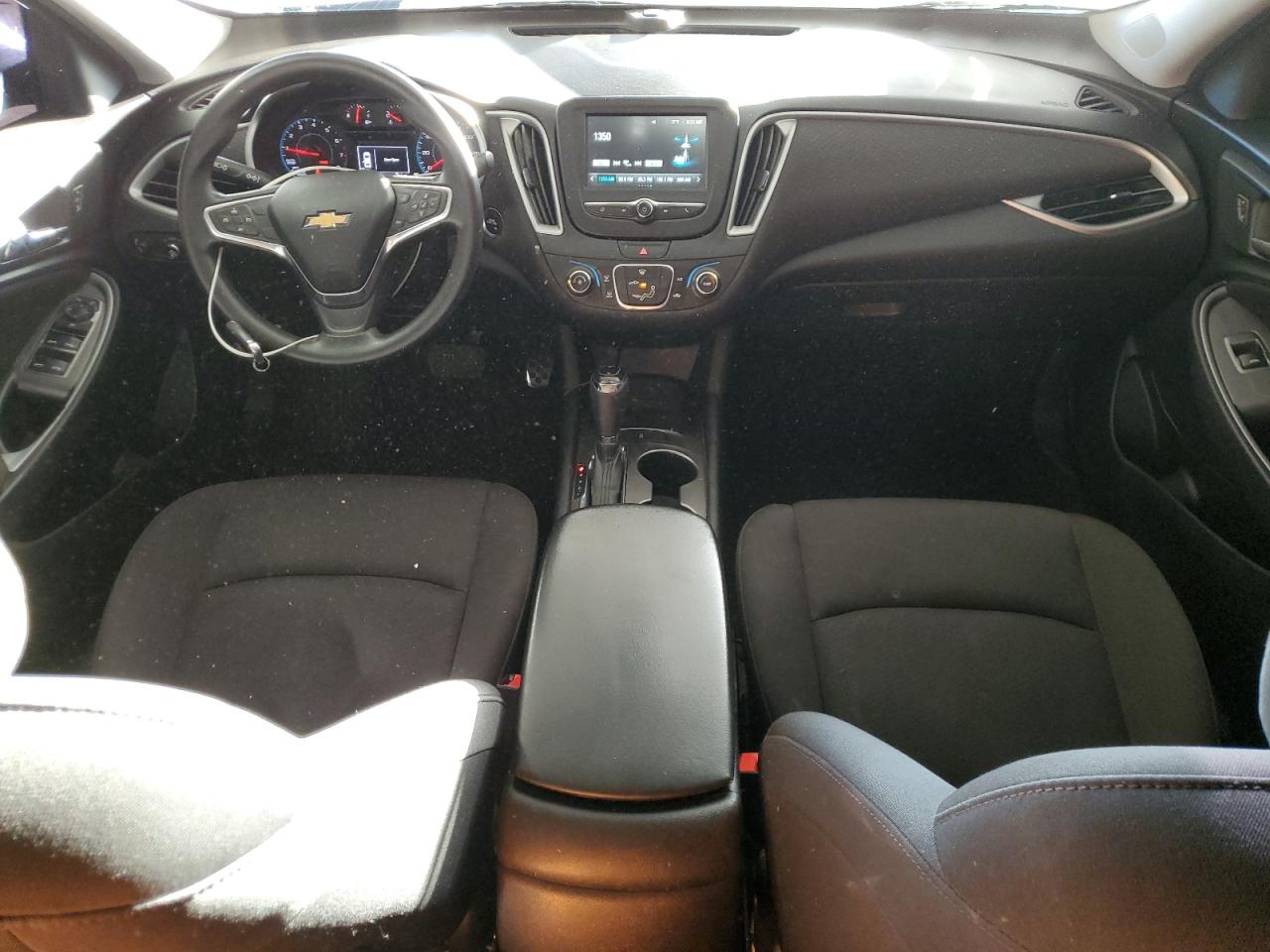2018 Chevrolet Malibu - Image 8