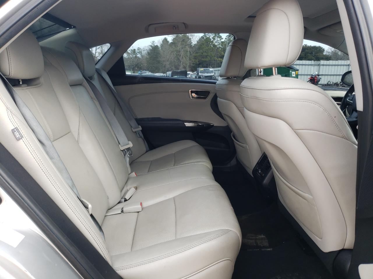 2014 Toyota Avalon - Image 10