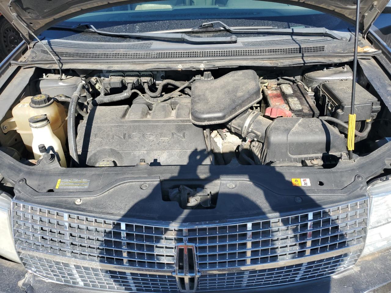 2010 Lincoln MKX - Image 13