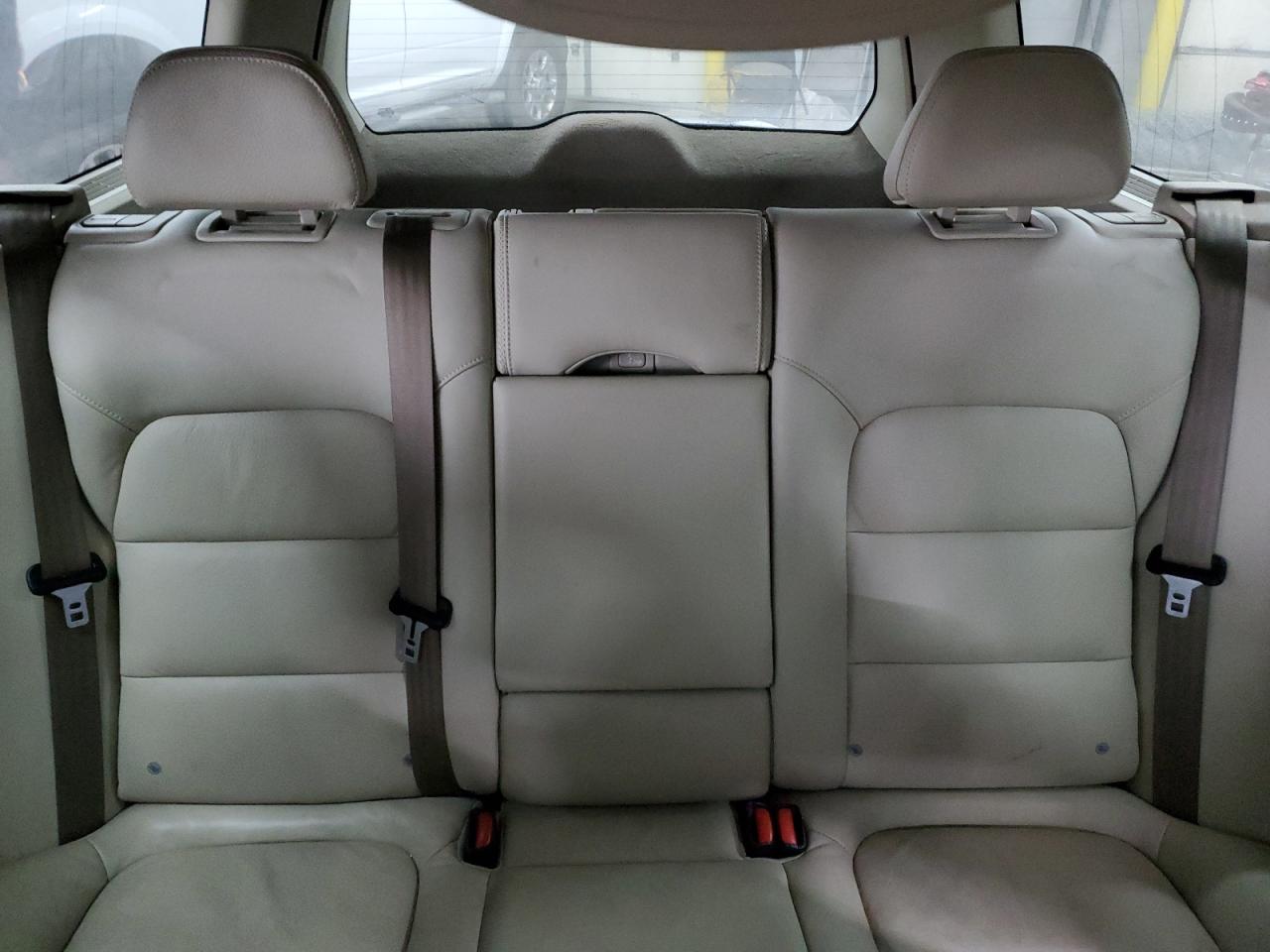 2014 Volvo XC70 - Image 10