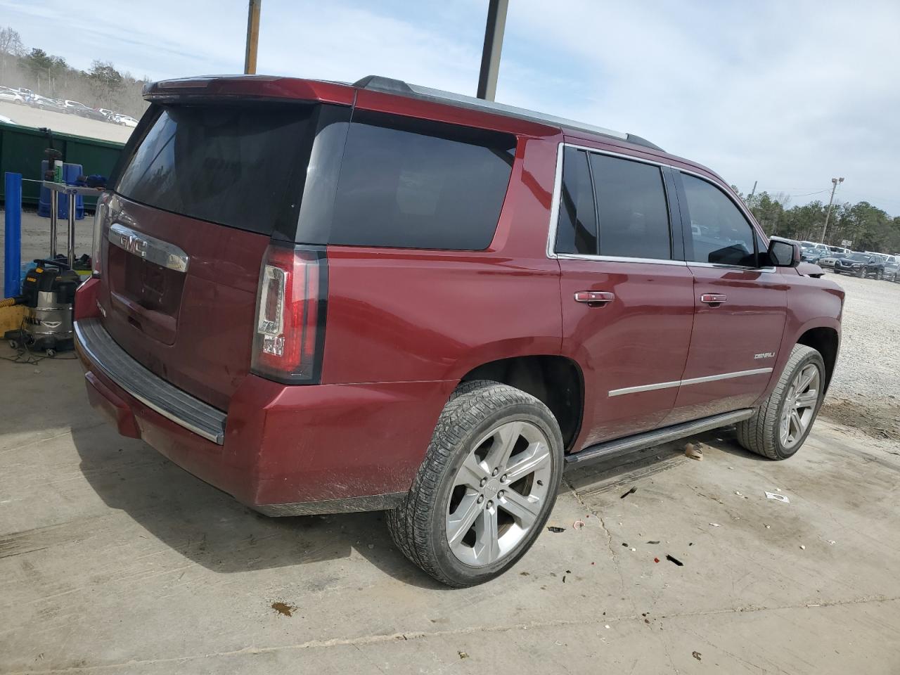 2016 GMC Yukon - Image 3