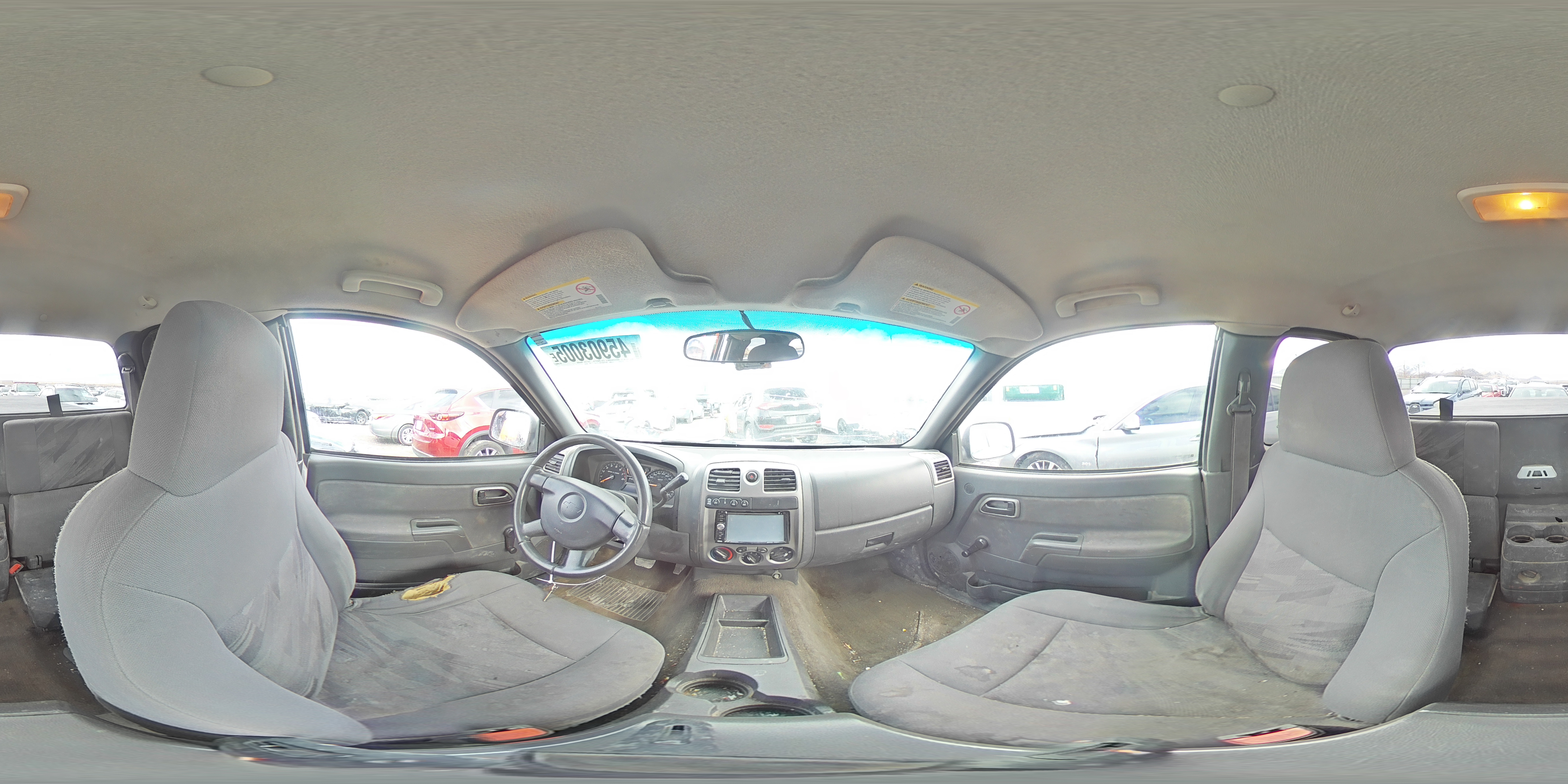 2004 Chevrolet Colorado - Image 13